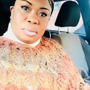 Meet your Posher, Angella